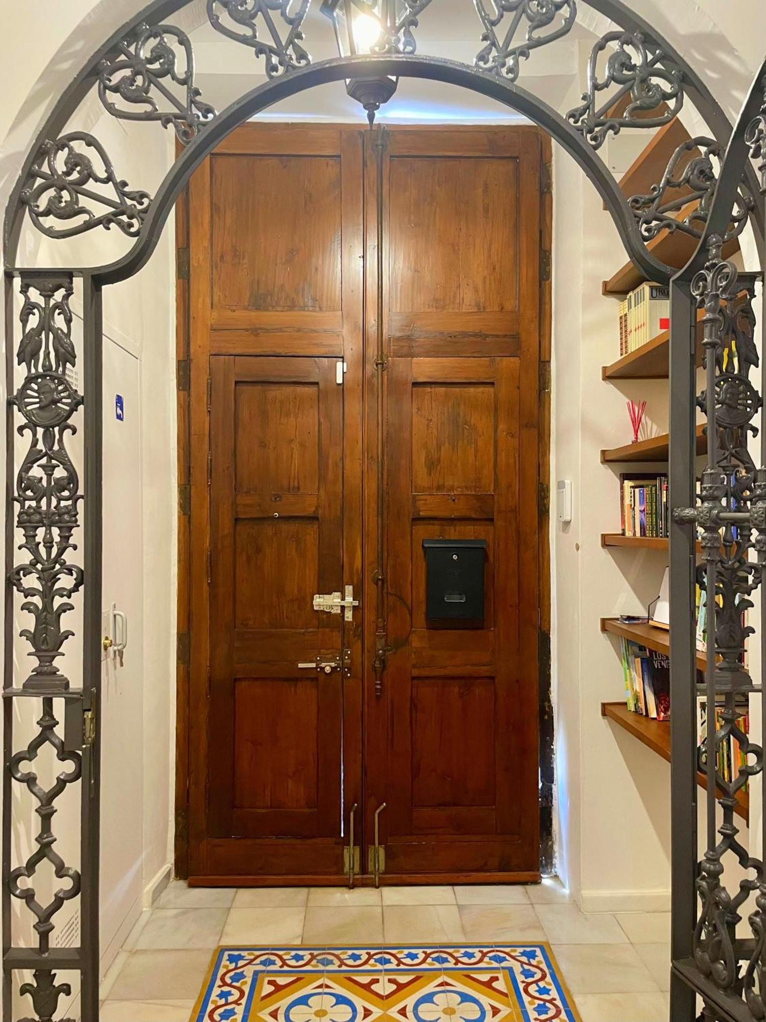 Piso Con Patio, 3 Habitaciones, En La Goleta Малага Екстер'єр фото