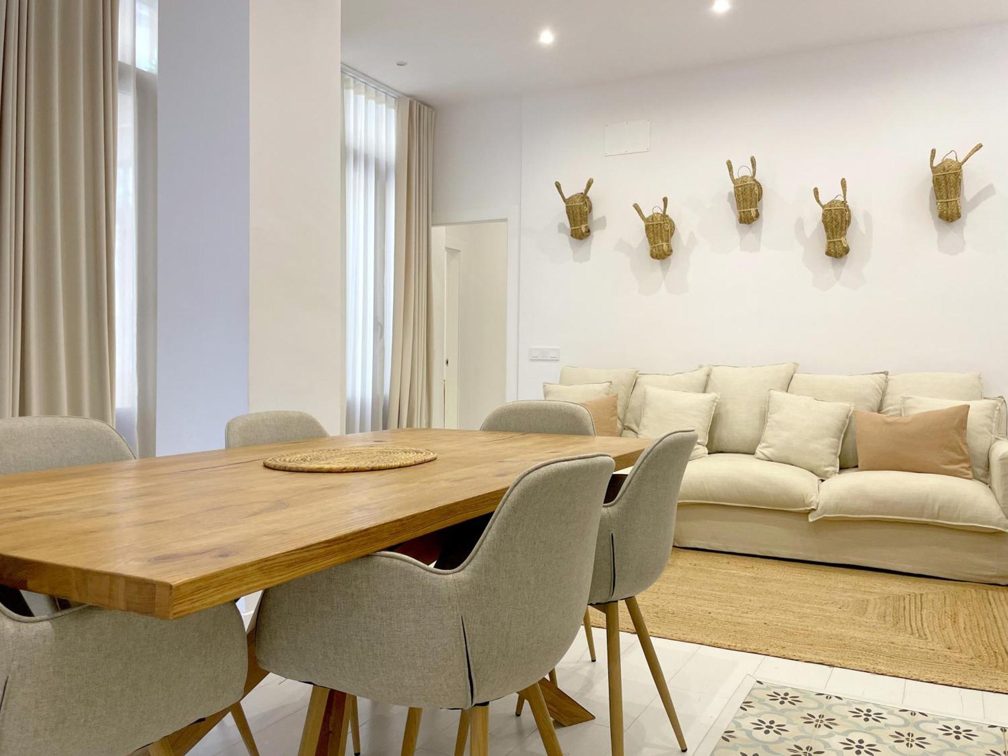 Piso Con Patio, 3 Habitaciones, En La Goleta Малага Екстер'єр фото